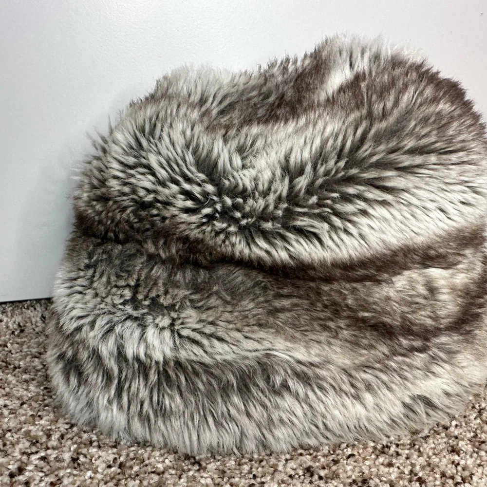Chic Faux Fur Bucket Hat – Gray Brown Winter‎ Hat One Size